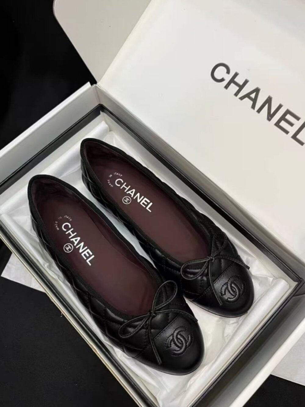 CHANEL Black Quilted Leather Bow CC Logo Ballet Flats - Picture 2 of 9
